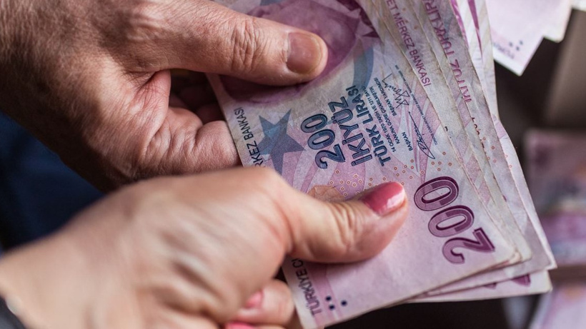 Bankalar kesenin ağzını açtı: Emekli promosyonları için yeni karar aldılar! En yüksek promosyonu hangi banka veriyor?