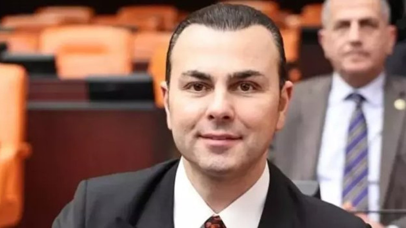 Beş Vekil AKP'ye Geçecek' Söylentisini Alevlendiren İstifa