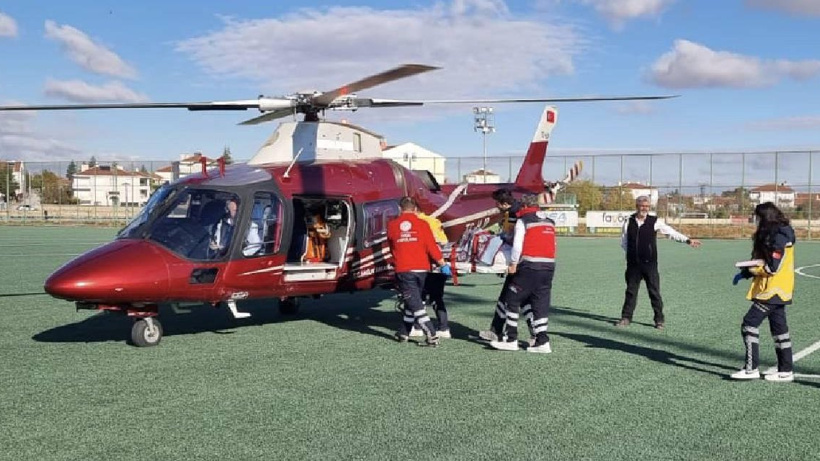 Kalp Krizi Geçiren Hasta Hava Kuvvetlerinin Helikopteriyle Taşındı