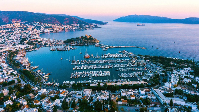 Bodrum'da Gelen Hesap Gündem Oldu: Servis Ücreti Bile 2400 TL!