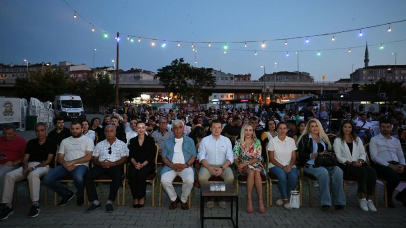 Silivri'de Yaz Akşamları Nostalji Kokuyor: Yazlık Sinema Nostaljisi Başladı!