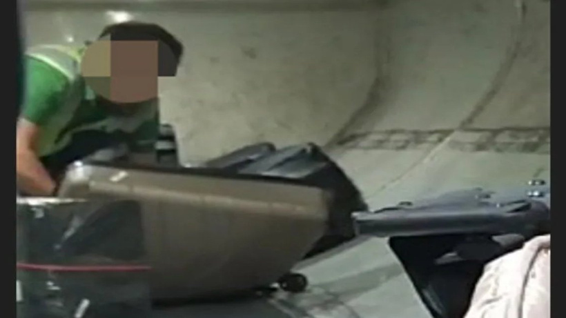 Sabiha Gökçen Havalimanı Ünlü Havayolu Şirketinin Hırsızlığıyla Çalkalanıyor! Bavulları Açıp Yolcuların Ziynetlerini Çaldılar