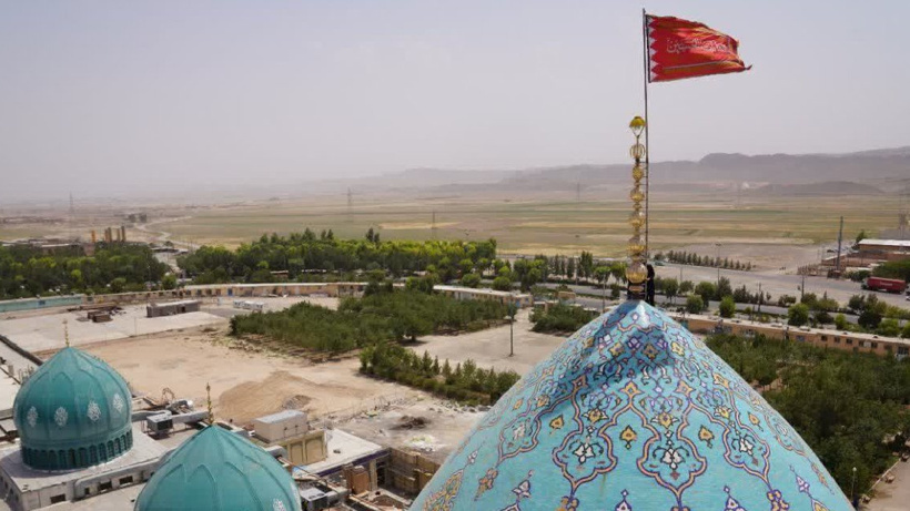 İran intikam bayrağını çekti