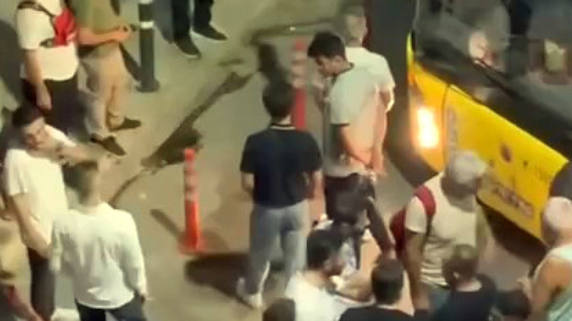 Çarptığı kuryeyi umursamadı sefere devam etmek istedi!