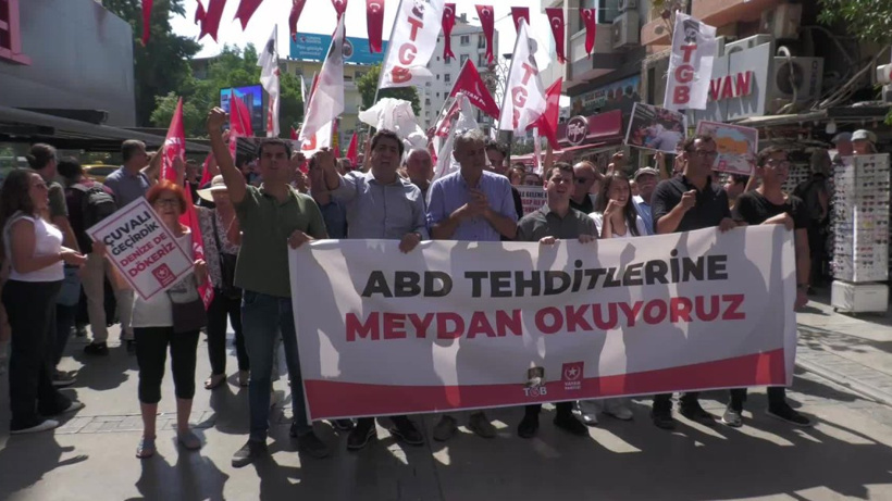 İzmir'de TGB üyelerinden açıklama. Amerikan gemisinin katil sürüsüne çuval geçirdik