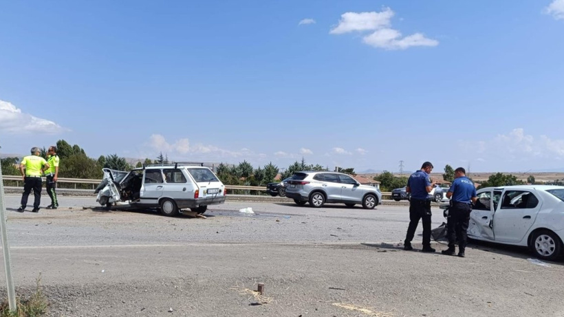 Aynı yerde iki farklı kaza: Yaralılar var!