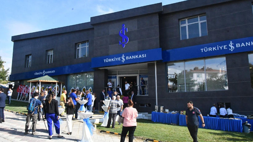İş Bankası törenler eşliğinde açılışını yaptı. Çiftçilere büyük destek sağlayacak