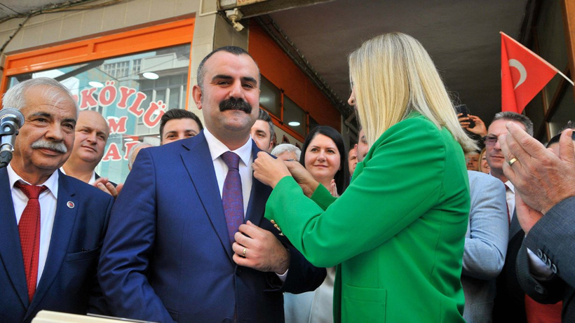 İYİ Parti'den istifa eden başkan CHP’ye katıldı