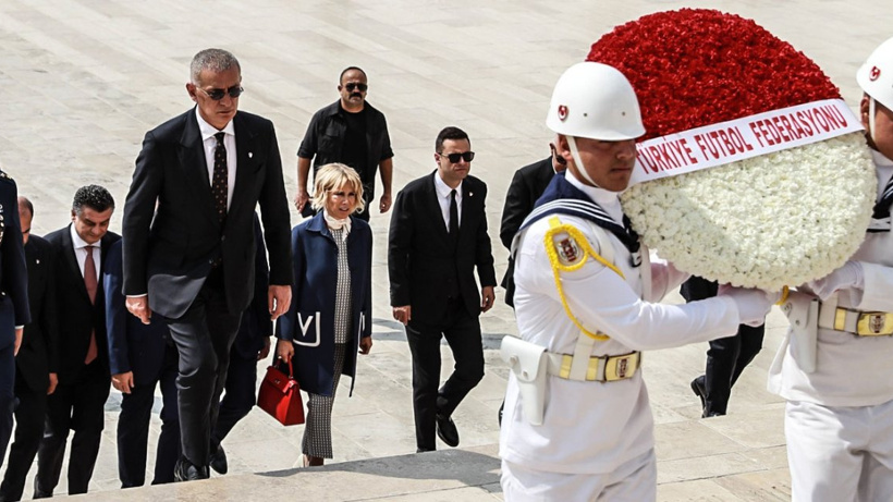 Hacıosmanoğlu Anıtkabir'de söz verdi