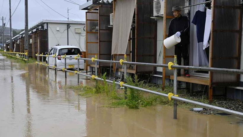 Japonya'da sel felaketi: 6 ölü