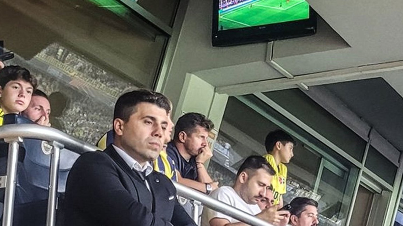 Emre Belözoğlu tribüne çıktı