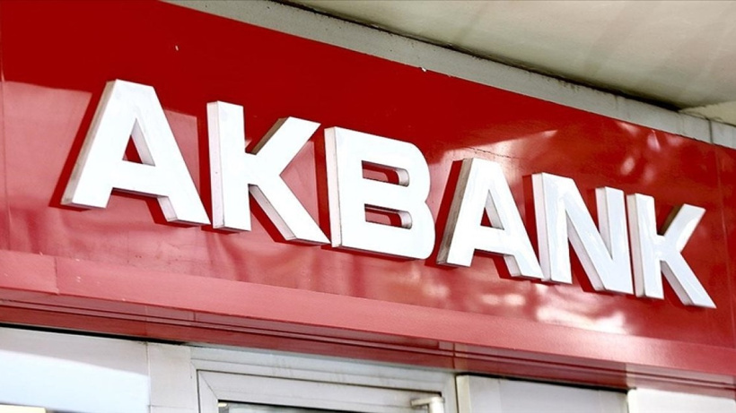 Akbank'tan hesaplardan para çekildiği iddialarına yanıt