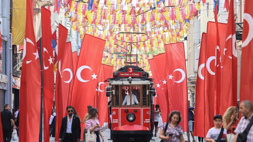 Şişli Beyoğlu ve Beşiktaş'tan Cumhuriyet’in 101. yılına özel kutlama