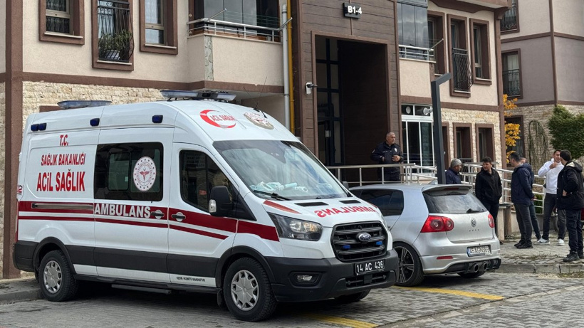 Uzman çavuş evinde ölü bulundu