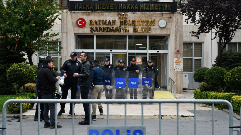 İçişleri Bakanlığı üç belediyeye kayyum atadığını açıkladı