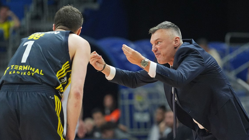 Jasikevicius'tan Fenerbahçe taraftarına çağrı: Her zamanki gibi enerjinizi getirin