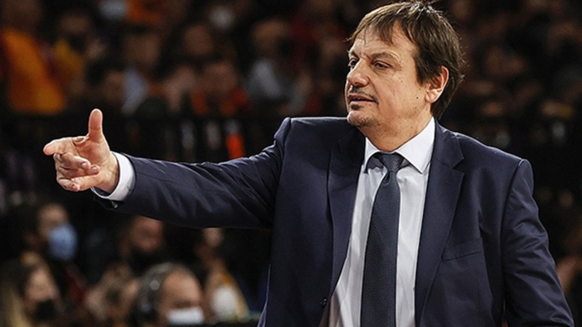Ergin Ataman'ın Panathinaikos'unun maçında öyle bir pankart açıldı ki. Yunanistan sallandı