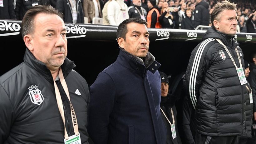 Van Bronckhorst'tan çarpıcı şampiyonluk yorumu