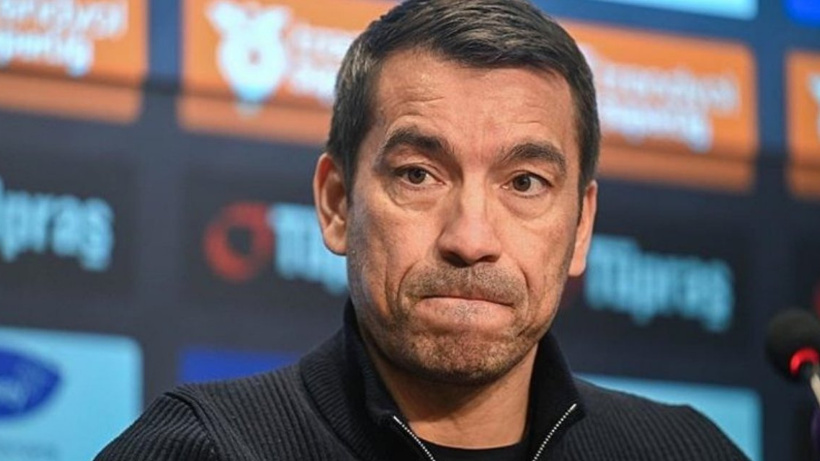 Beşiktaş'ta Giovanni van Bronckhorst kararı