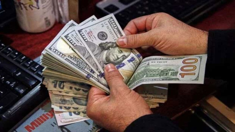Dolarda ve altında rekor