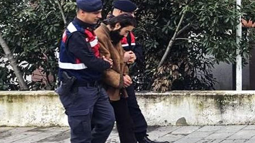 'Profesör' lakaplı şüphelinin evinden 22 kilo uyuşturucu çıktı; tutuklandı