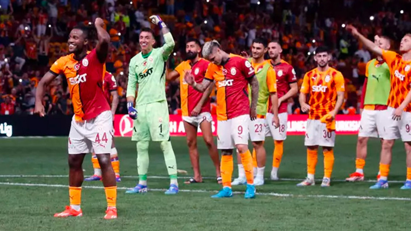 Galatasaray soyunma odasında çıkan kavgayı açıkladı