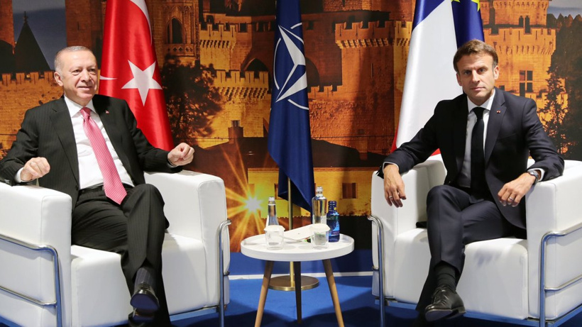 Cumhurbaşkanı Erdoğan ve Macron telefonla görüştü
