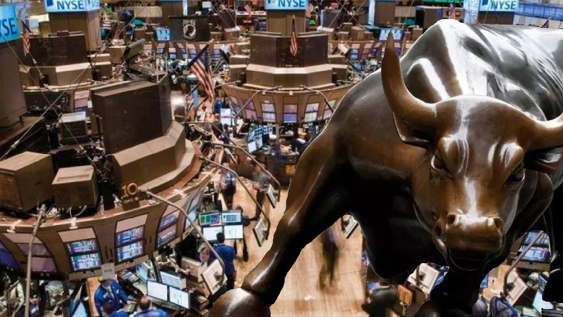 Dow Jones 700 puan değer kaybetti