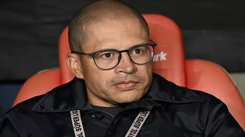 Alex de Souza tamamen bıraktı