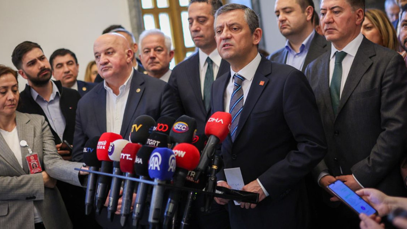 Özgür Özel: İmamoğlu Erdoğan'ı seçim sandığına kadar kovalar