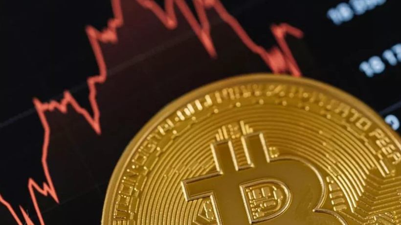 Bitcoin ve Asya piyasaları pazartesi günü çöktü