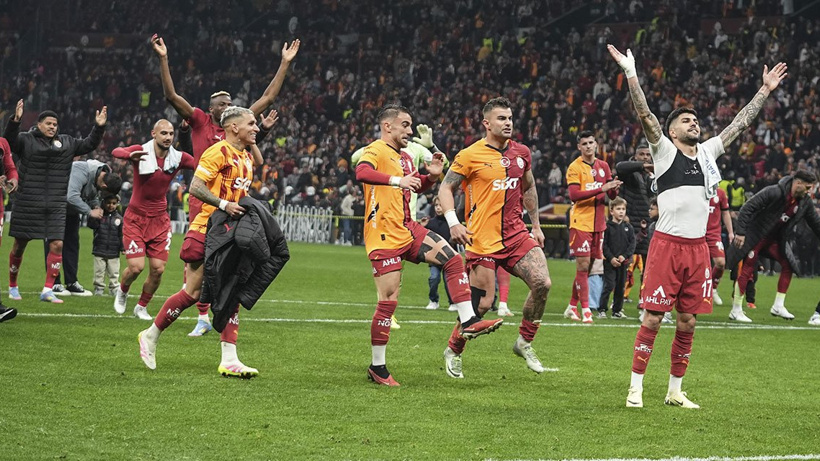 Galatasaray 6 maçta başarırsa şampiyon olacak