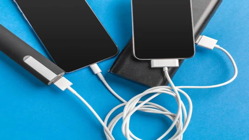 7.4 milyar akıllı telefon ve iki süper güç! Bu rekabetin kazananı kim?