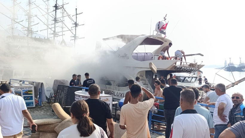 Alanya'da gezi teknesinde yangın çıktı