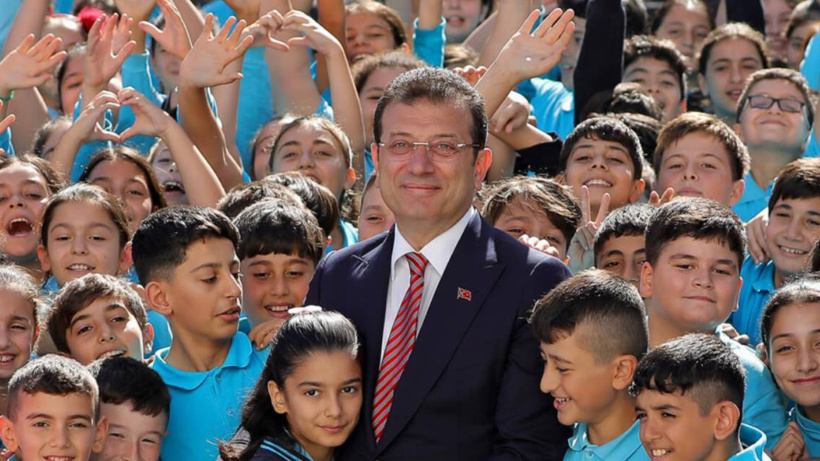 İmamoğlu'ndan ortaokul öğrencilerine destek: Tarih yazacaksınız