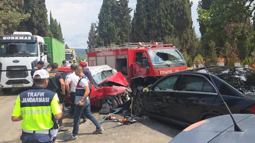 Bursa'da kaza: 1 kişi öldü 7 de yaralı var