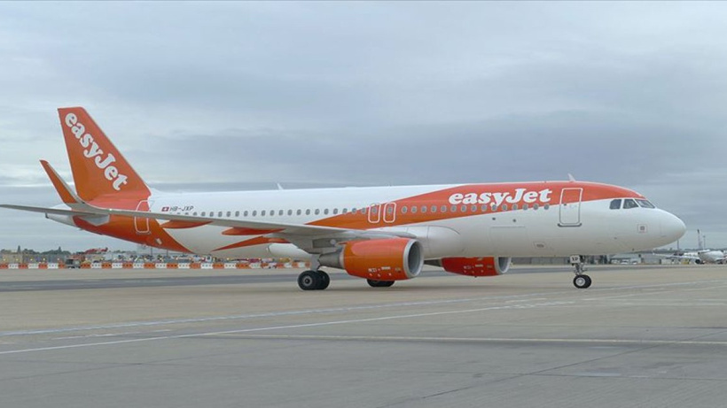 Otelde çıplak dolaşan pilot görevden uzaklaştırıldı