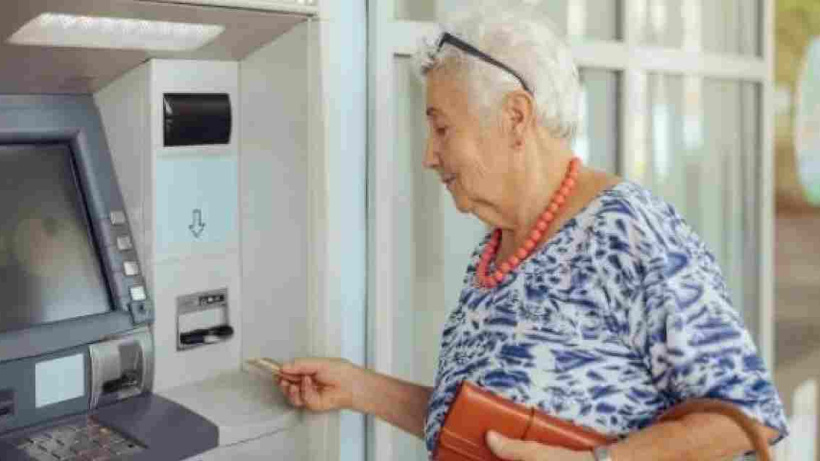 Emekliler bankaların yolunu tutacak!