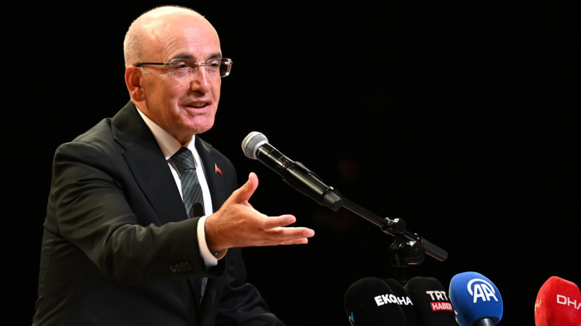Mehmet Şimşek eski Türkiye'yi övmelere doyamadı