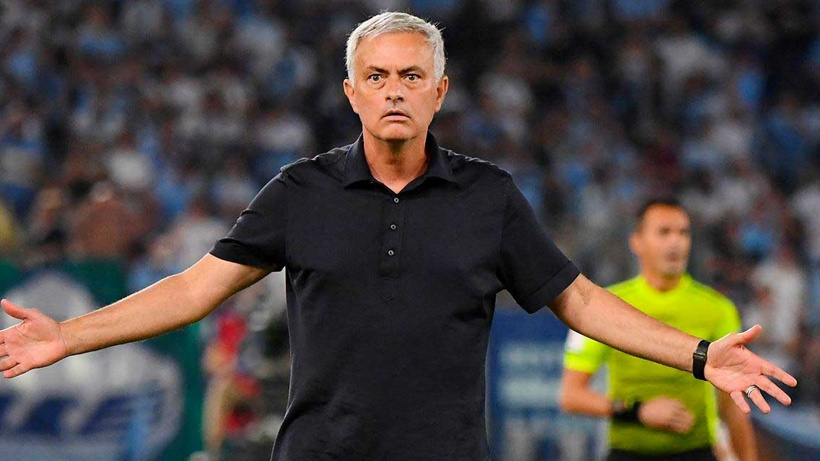 Mourinho eski takımına geldi: Dakikalarca alkışlandı