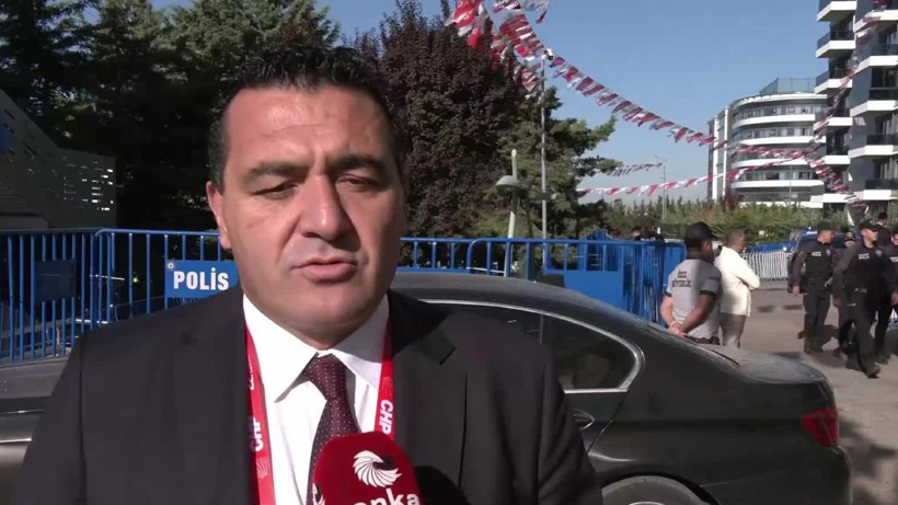 "CHP'nin genel başkanını sadece delegeler değiştirir"