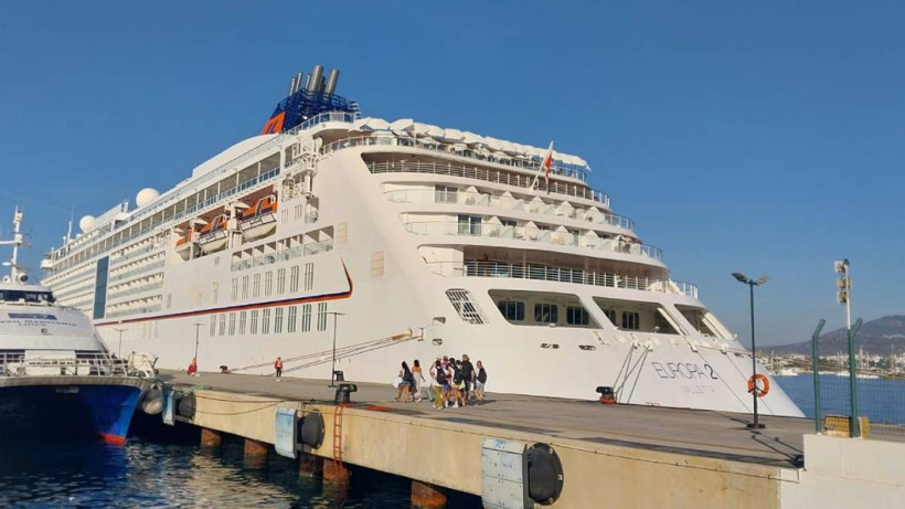 Bodrum'a turist akını: 'Europa 2' kruvaziyeriyle 481 yolcu geldi