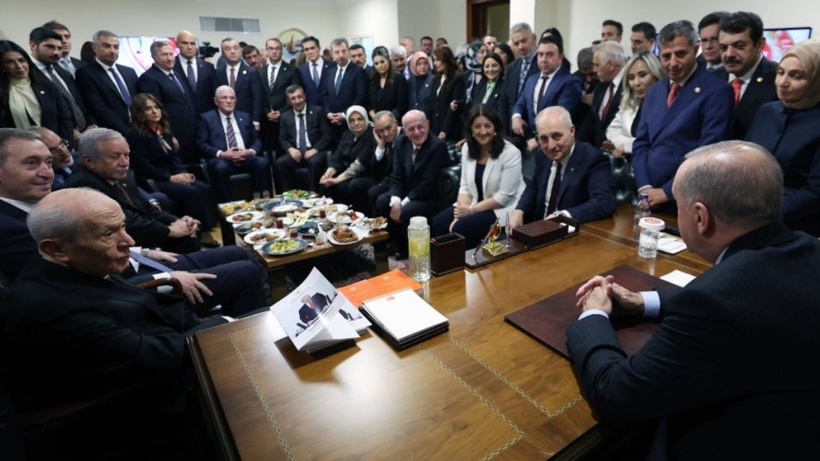 Meclis'te mini zirve! İYİ Parti ve DEM Parti detayı
