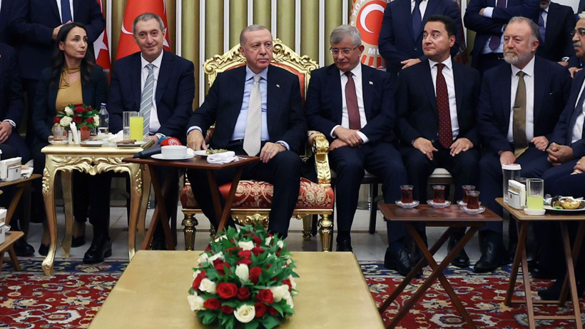 Erdoğan Ali Babacan ve Ahmet Davutoğlu yıllar sonra yan yana