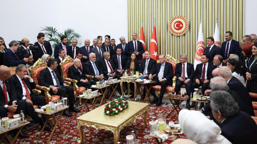 DEVA Partisi'nden 'resepsiyon buluşması' eleştirilerine yanıt: Hukuksuzluklara yolsuzluklara!