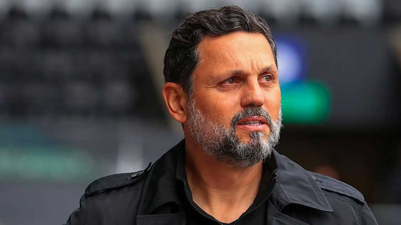Erol Bulut eşyalarını toplamaya başladı