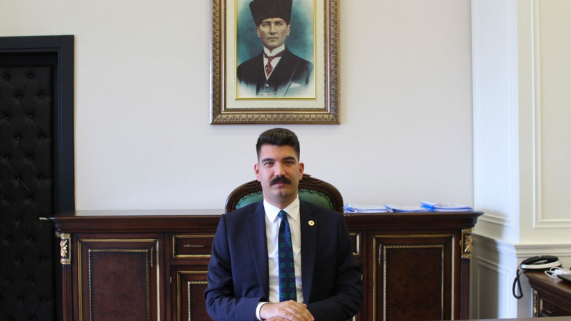 Kaymakam futbolcu oldu