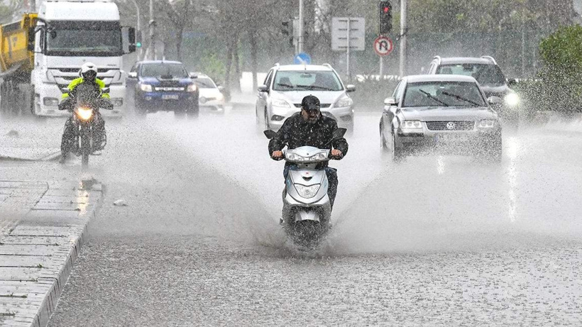 Meteoroloji'den 3 il için daha 'kuvvetli yağış' uyarısı: Yağışlı günler geri döndü