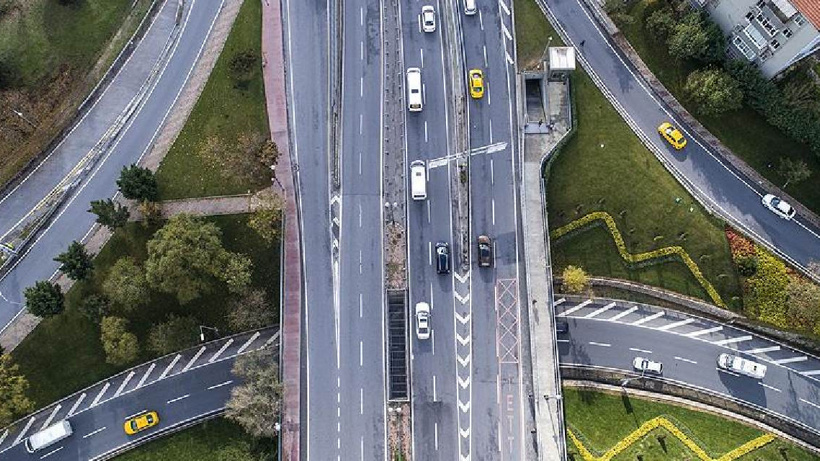 Karayolları uyardı: Bu yollar trafiğe kapandı!