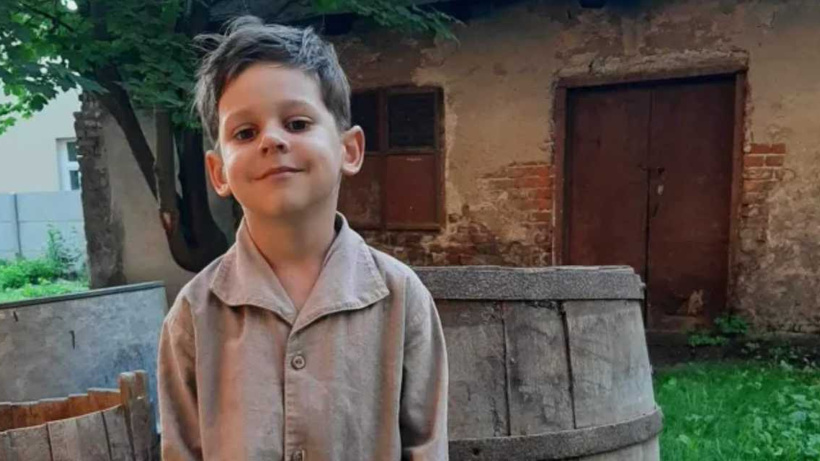 11 yaşındaki çocuk oyuncu feci kazada hayatını kaybetti